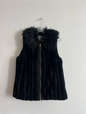 Marc New York Black Faux Fur Zip Up Vest